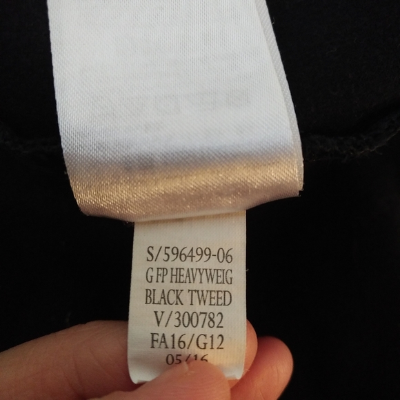 Old Navy Maternity | Checked Leggings | Large - Picture 15 of 16